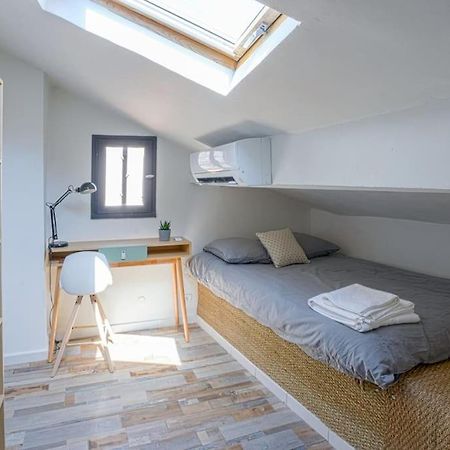 Studio Sous Les Toits Tres Bien Place Et Climatise Montpellier Zewnętrze zdjęcie